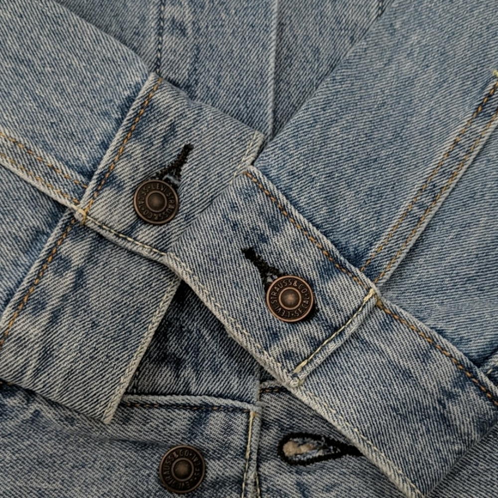 Levi's Jean Jacket - Picture 8 of 8